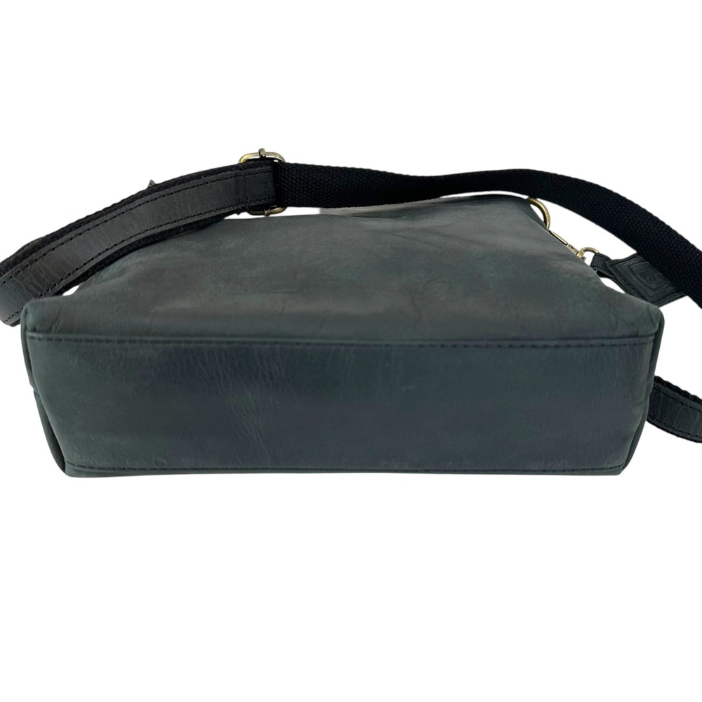 Berliner Bags Unisex Grain Leather Crossbody Bag Minimalist Adjustable Shoulder - Picture 11 of 12